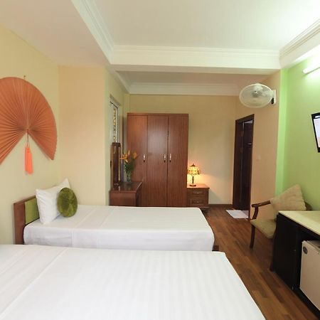 Holiday Lakeview Hotel Ханой Экстерьер фото